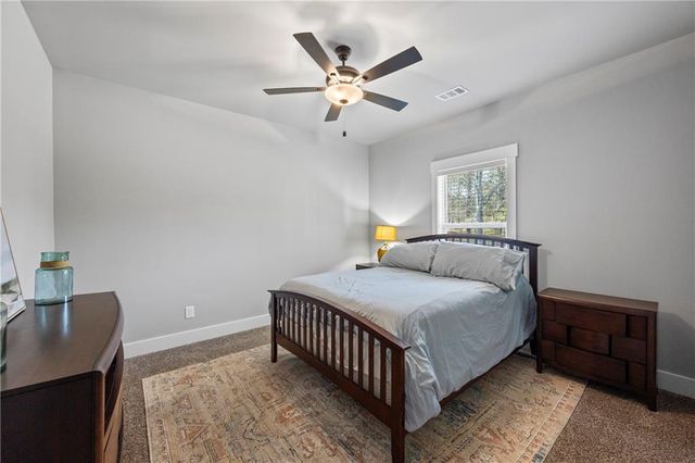 152 White Oak Way, Monroe, GA 30655