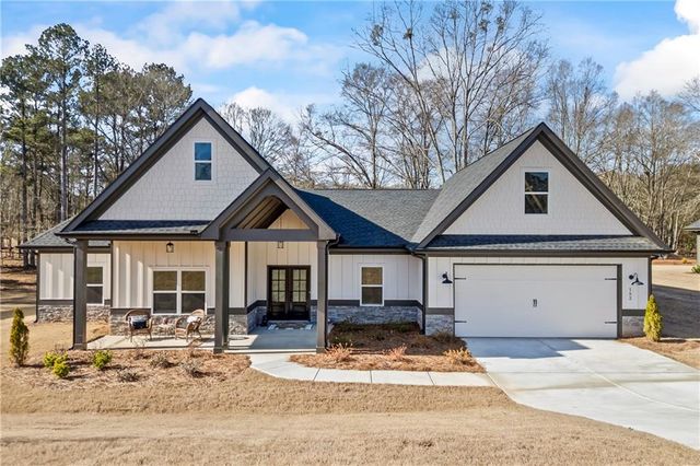 152 White Oak Way, Monroe, GA 30655