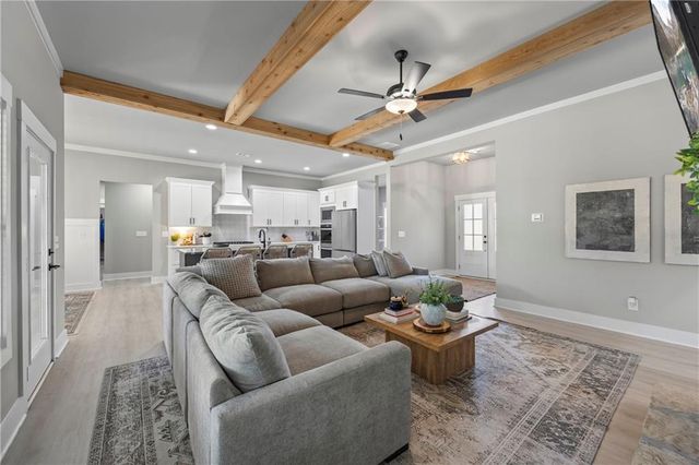 152 White Oak Way, Monroe, GA 30655