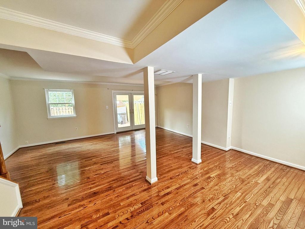 15008 CHERRYDALE DR, Woodbridge, VA 22193
