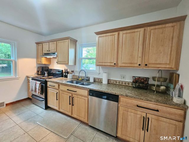 379 Washington Street, Bristol, CT 06010