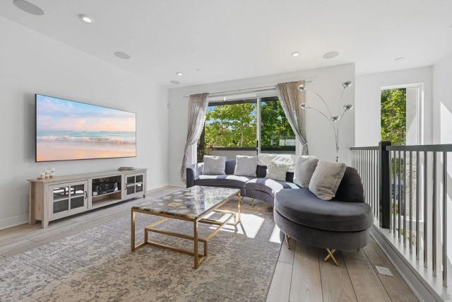 2806 Avella Cir, San Diego, CA 92108