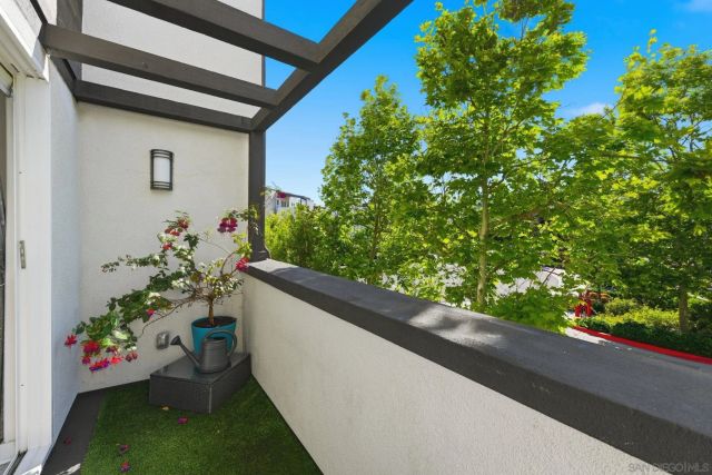 2806 Avella Cir, San Diego, CA 92108