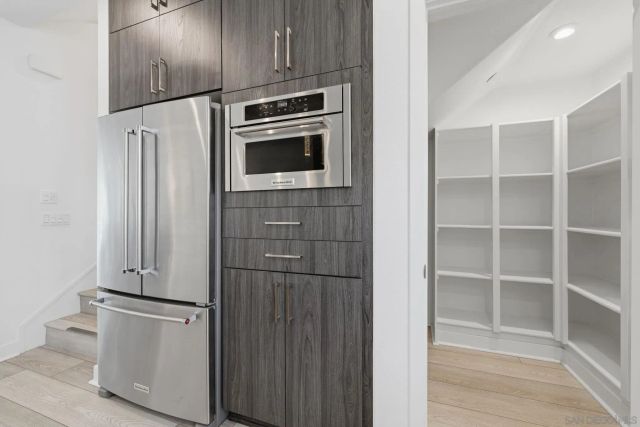 2806 Avella Cir, San Diego, CA 92108