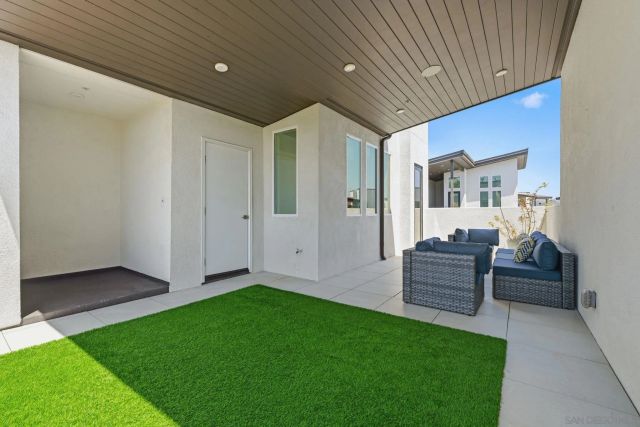 2806 Avella Cir, San Diego, CA 92108
