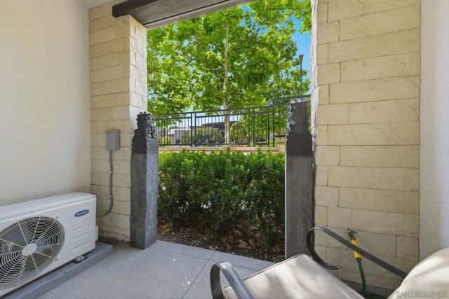 2806 Avella Cir, San Diego, CA 92108
