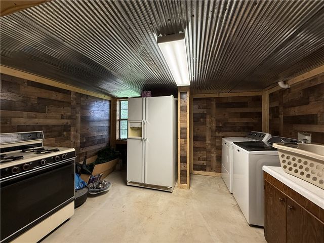 24482 123 Highway, Hasty, AR 72640
