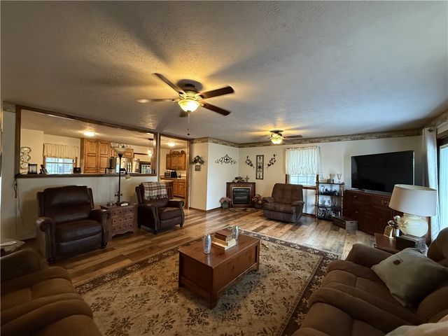 24482 123 Highway, Hasty, AR 72640