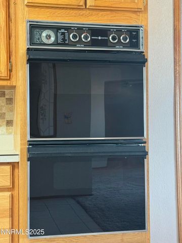 3255 Upper Valley Road, Lovelock, NV 89419