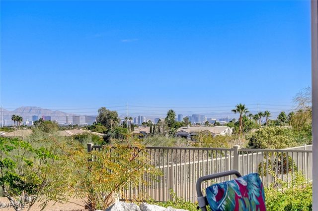 10584 Abisso Drive, Las Vegas, NV 89135