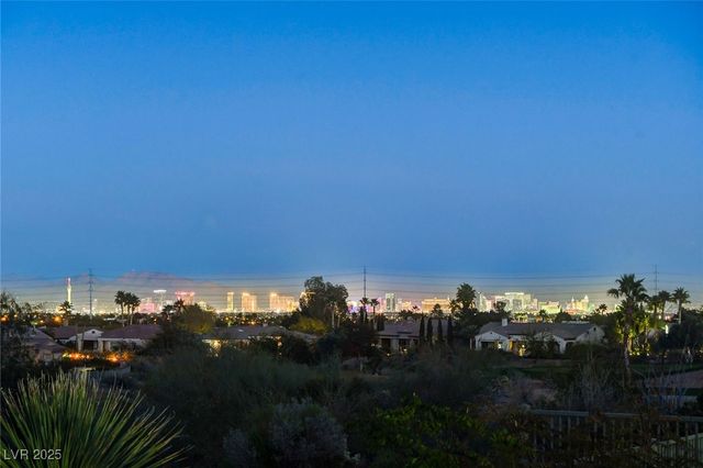 10584 Abisso Drive, Las Vegas, NV 89135