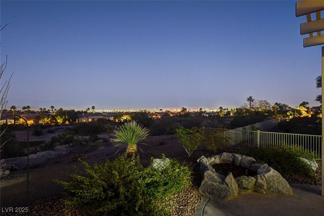 10584 Abisso Drive, Las Vegas, NV 89135