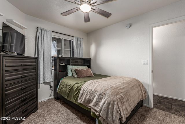 7609 W Running Bear Drive, Tucson, AZ 85743