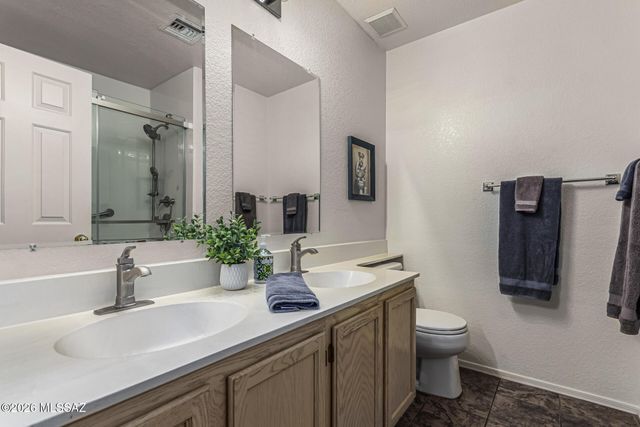 7609 W Running Bear Drive, Tucson, AZ 85743