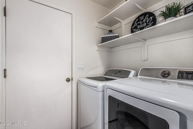 7609 W Running Bear Drive, Tucson, AZ 85743