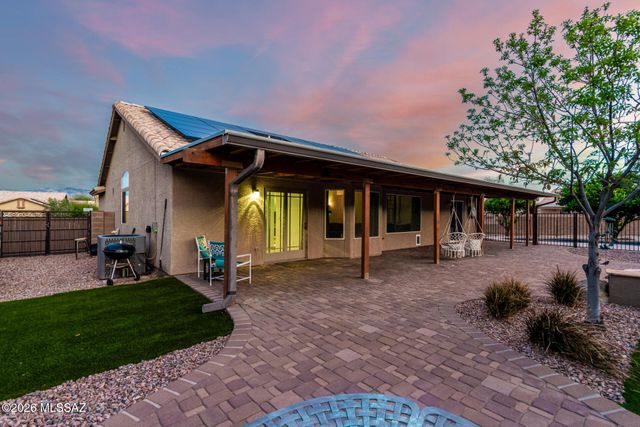 7609 W Running Bear Drive, Tucson, AZ 85743