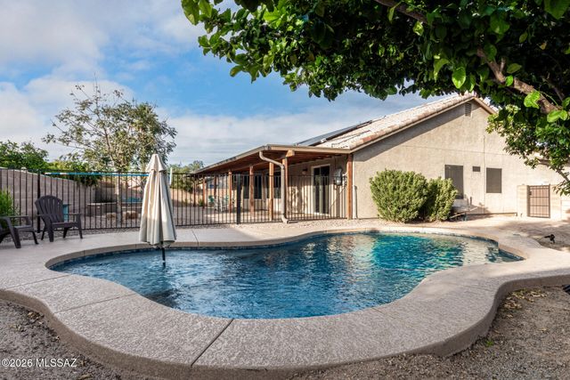 7609 W Running Bear Drive, Tucson, AZ 85743