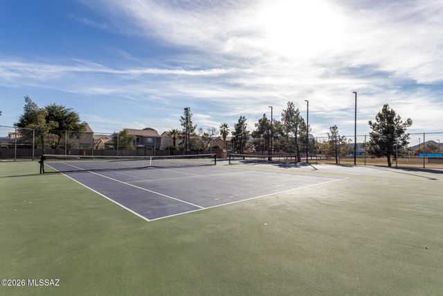 7609 W Running Bear Drive, Tucson, AZ 85743