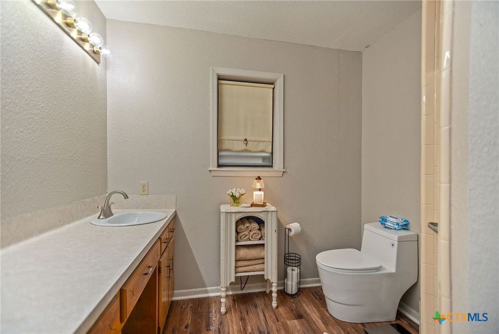 Image 15 of property listing at 1601 Avalon Street, Port Lavaca, TX 77979