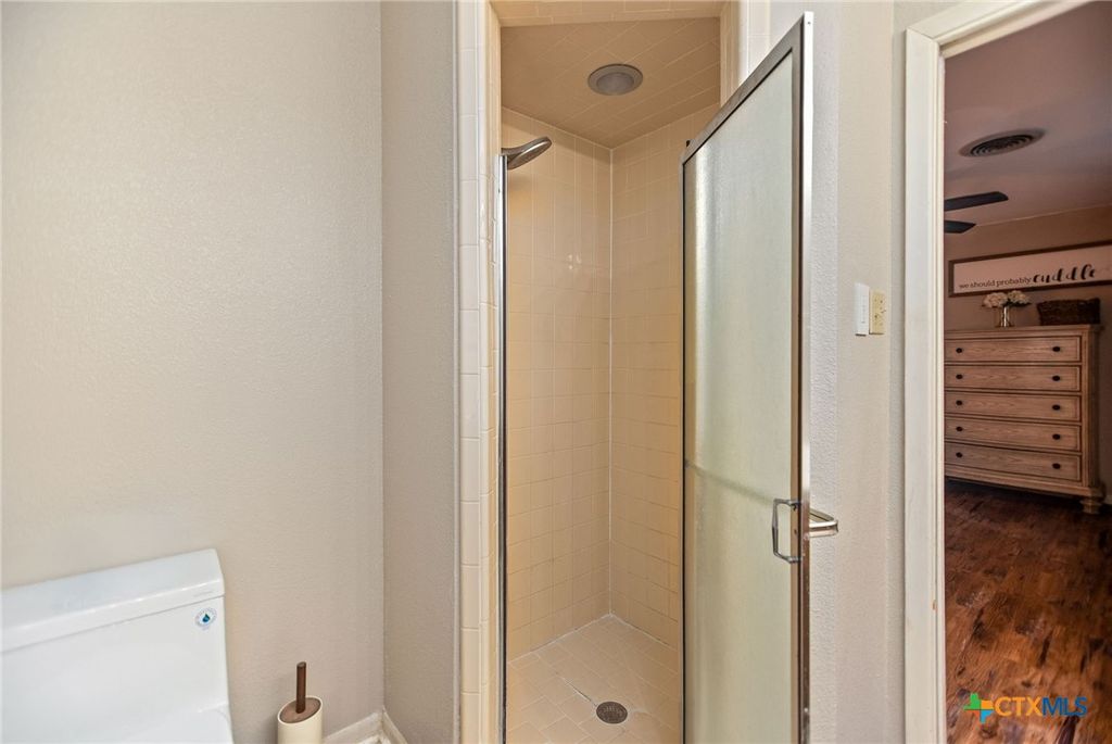 Image 16 of property listing at 1601 Avalon Street, Port Lavaca, TX 77979