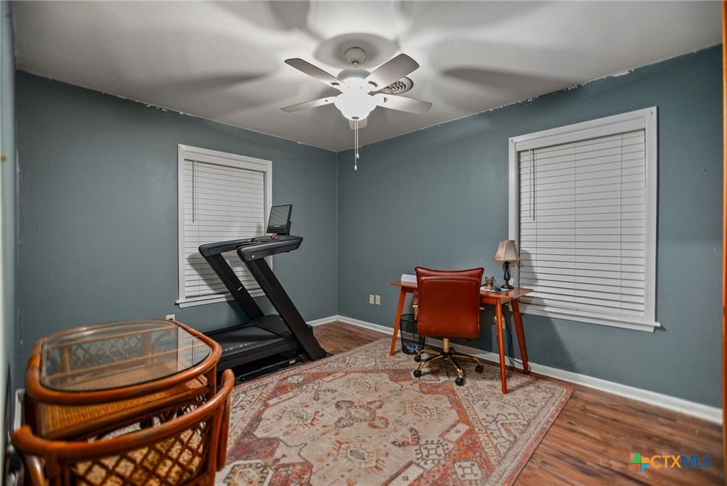 Image 17 of property listing at 1601 Avalon Street, Port Lavaca, TX 77979
