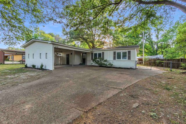 1778 OAKWOOD DR DR, Memphis, TN 38116