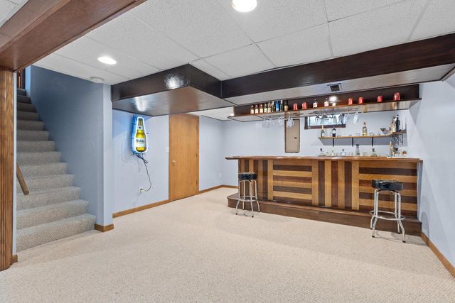 8900 S Shepard AVENUE, Oak Creek, WI 53154