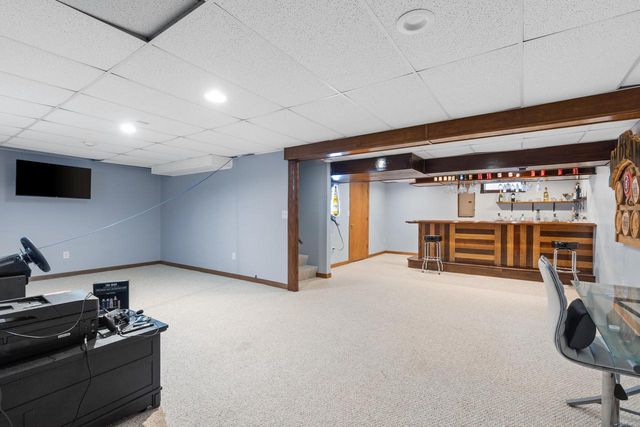 8900 S Shepard AVENUE, Oak Creek, WI 53154