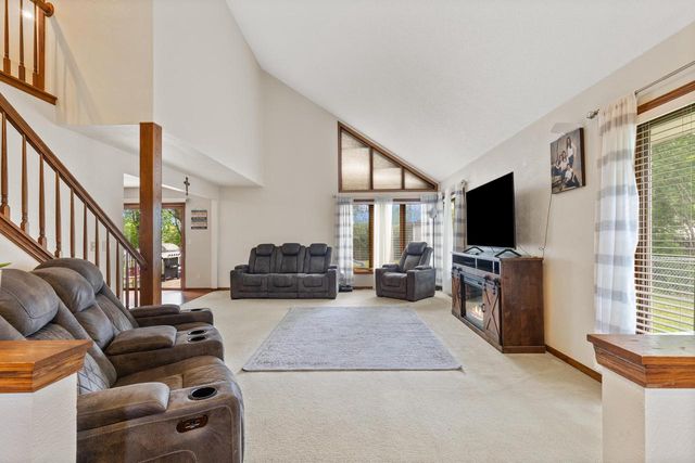 8900 S Shepard AVENUE, Oak Creek, WI 53154