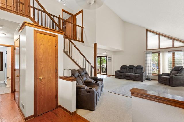 8900 S Shepard AVENUE, Oak Creek, WI 53154