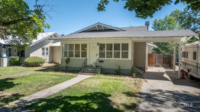 243 8th Ave E, Twin Falls, ID 83301