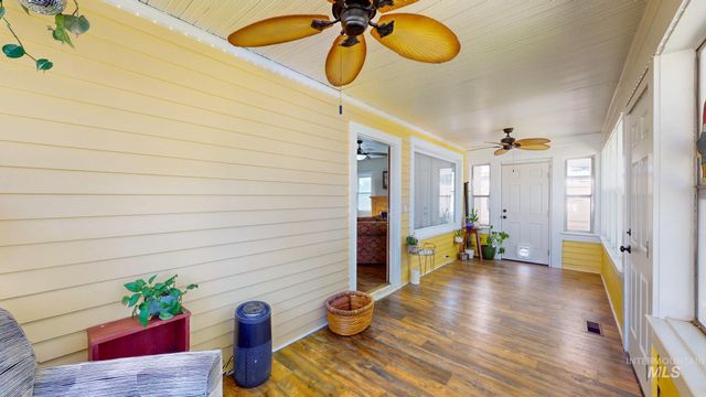 243 8th Ave E, Twin Falls, ID 83301