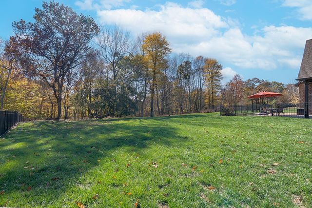 2142 Trieste Trl, Adams, TN 37010