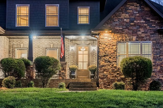 2142 Trieste Trl, Adams, TN 37010