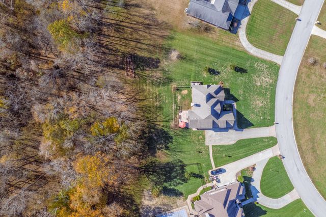 2142 Trieste Trl, Adams, TN 37010