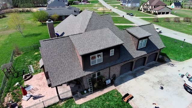 2142 Trieste Trl, Adams, TN 37010