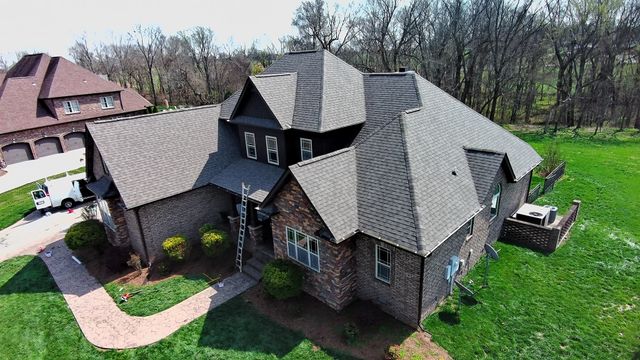 2142 Trieste Trl, Adams, TN 37010