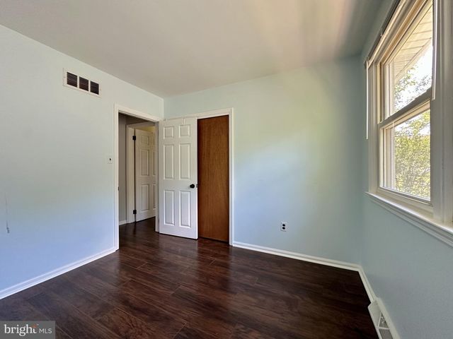 1115 ARUNDEL DR, Wilmington, DE 19808