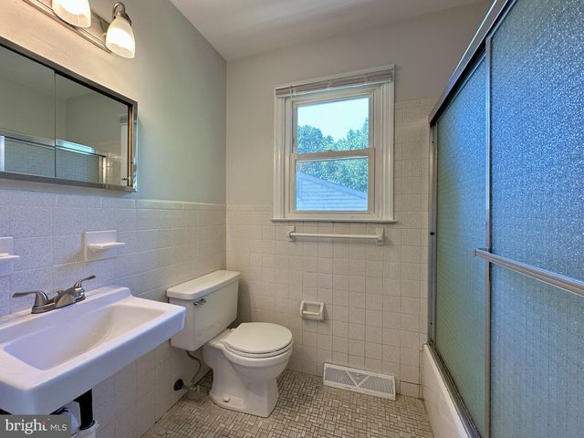 1115 ARUNDEL DR, Wilmington, DE 19808