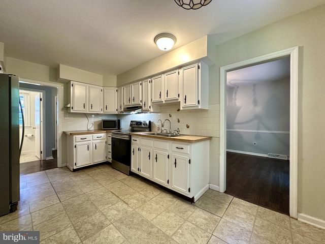 1115 ARUNDEL DR, Wilmington, DE 19808