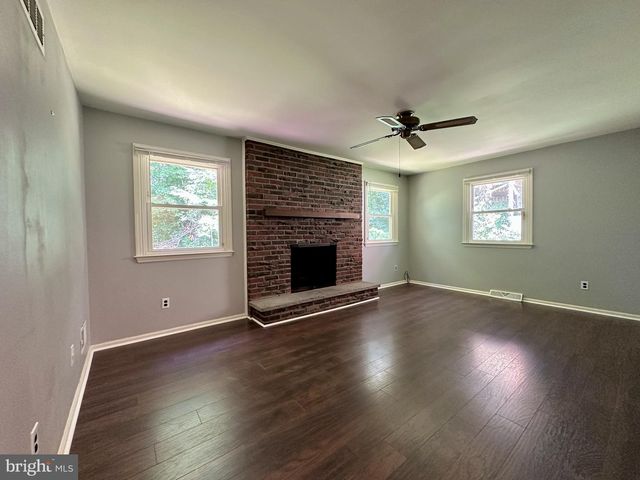 1115 ARUNDEL DR, Wilmington, DE 19808