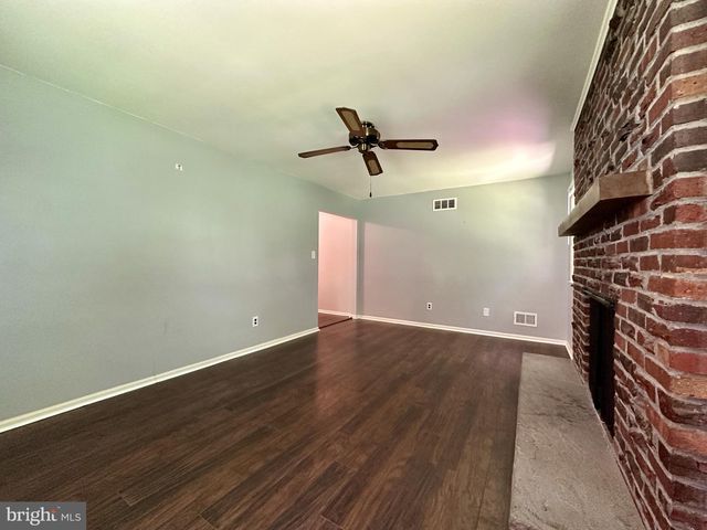 1115 ARUNDEL DR, Wilmington, DE 19808