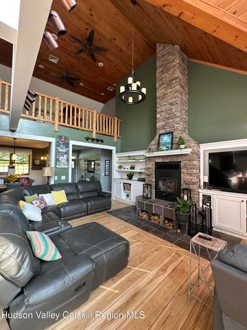 45 Sunset View Drive, Saugerties, NY 12477