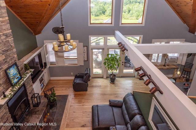 45 Sunset View Drive, Saugerties, NY 12477