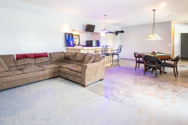 45 Sunset View Drive, Saugerties, NY 12477