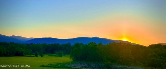 45 Sunset View Drive, Saugerties, NY 12477