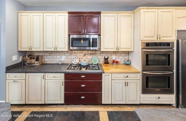 45 Sunset View Drive, Saugerties, NY 12477