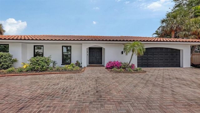 589 COMMONWEALTH LANE, Sarasota, FL 34242