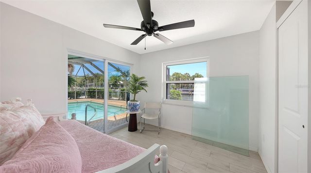 589 COMMONWEALTH LANE, Sarasota, FL 34242