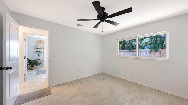 589 COMMONWEALTH LANE, Sarasota, FL 34242